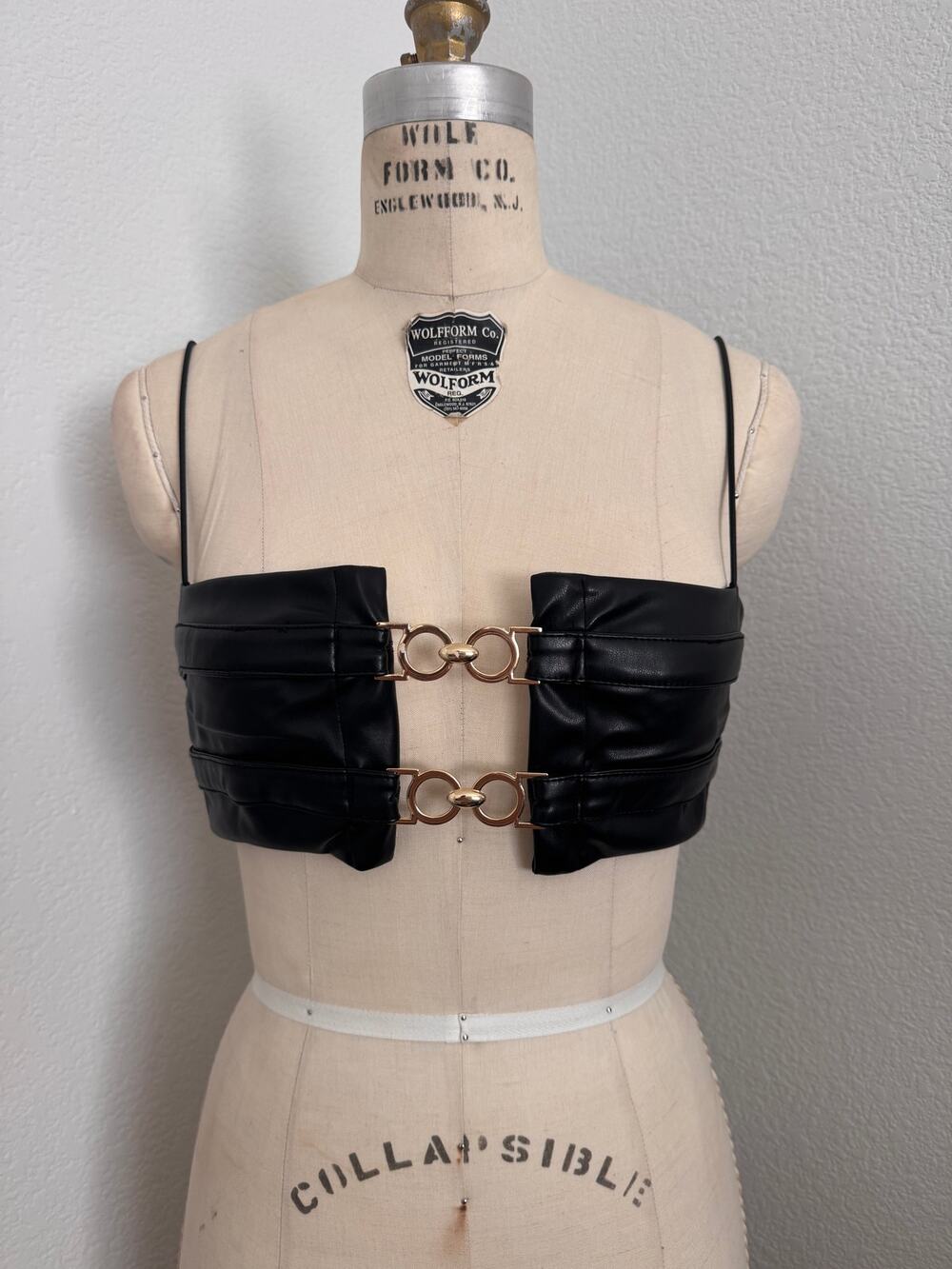 Nookie | NWT "Drama Crop Top with Gold Accents size Small